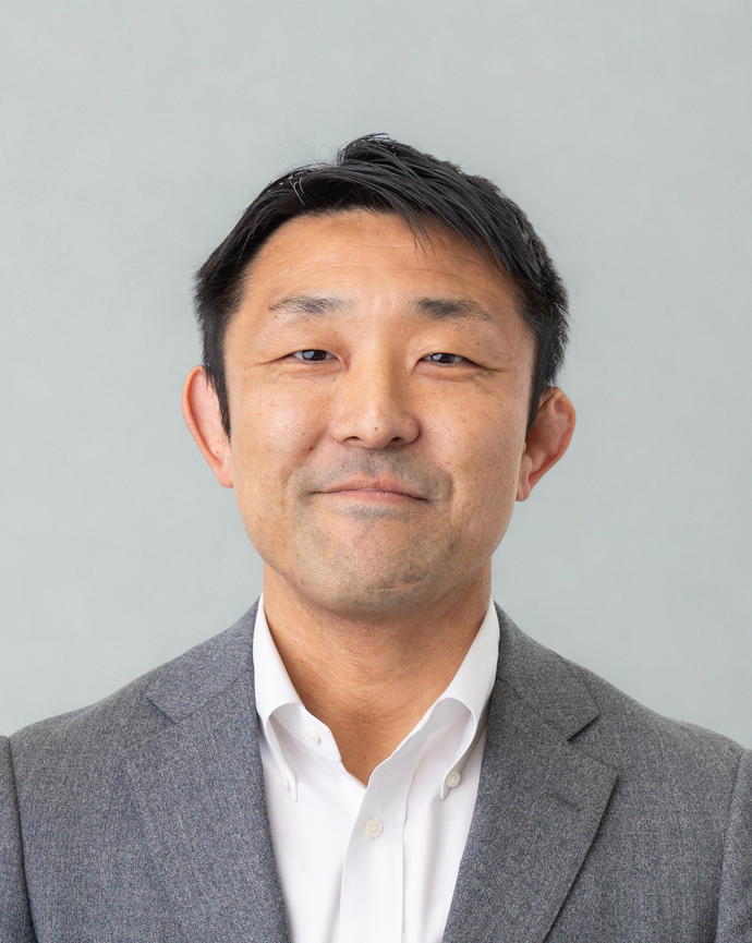 Headshot of Nobukazu Nakazawa.
